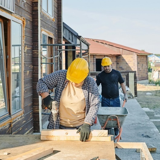 Werknemers op bouwplaats